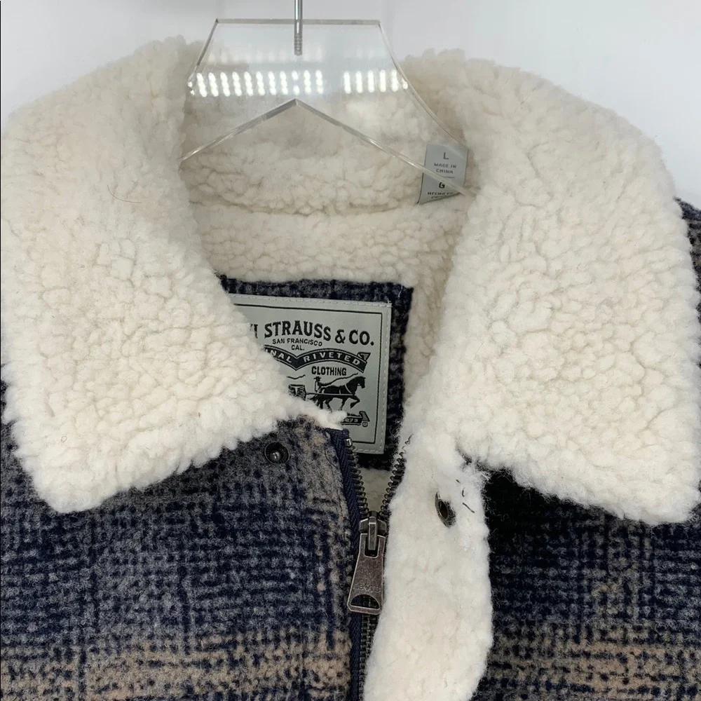 Levis Sherpa lined trucker jacket coat plaid blue gray faux shearling men new L
